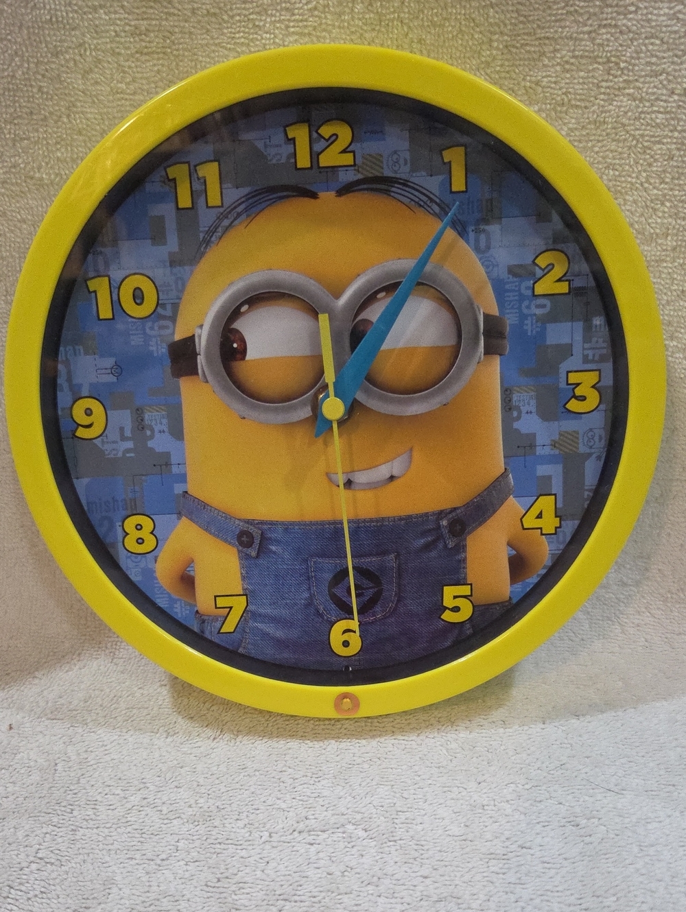 MINIONS CLOCK WITH SOUND